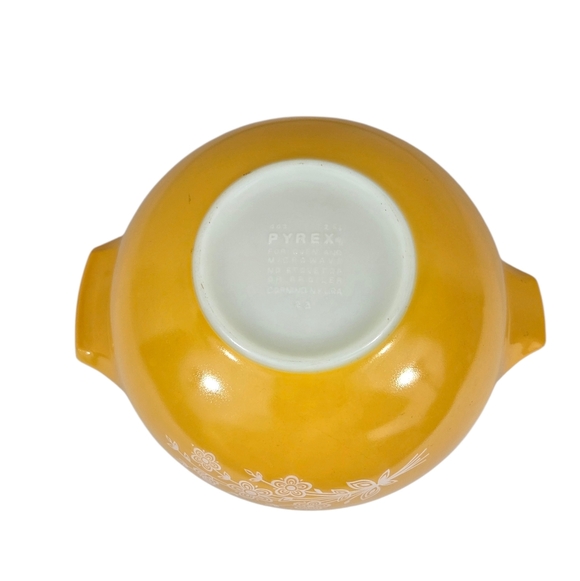 Vintage 1970's Pyrex "Butterfly Gold" Mixing Bowl Yellow Cinderella 443 ~ 2.5 Qu - Picture 11 of 12